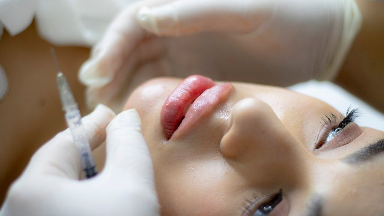 Cosmetic Surgery: Procedure, Precautions And Risks 